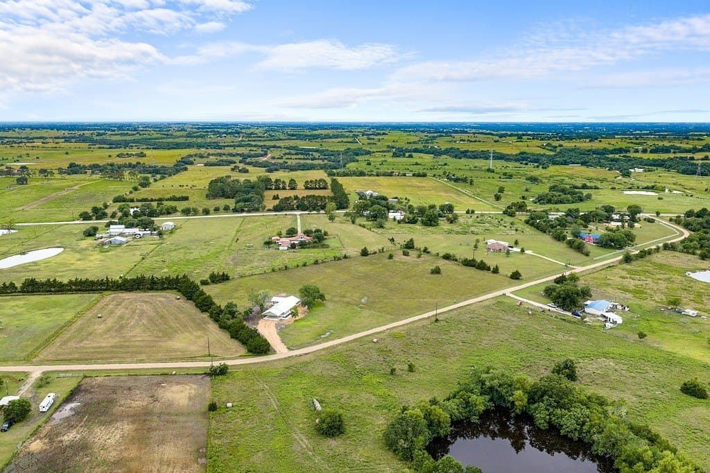 2.5 acres in Fayette County - photo 25
