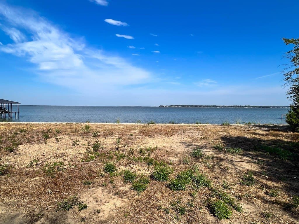 1.62 acres in Kaufman County gallery image 3