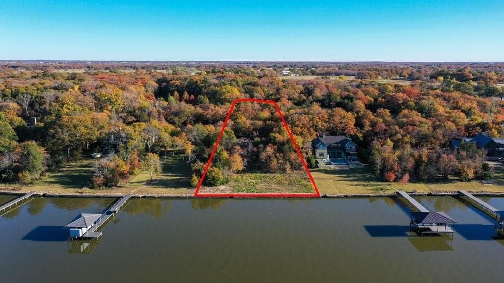 1.62 acres in Kaufman County