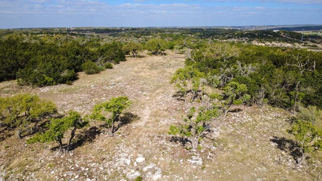 10.02 acres in Gillespie County - photo 3