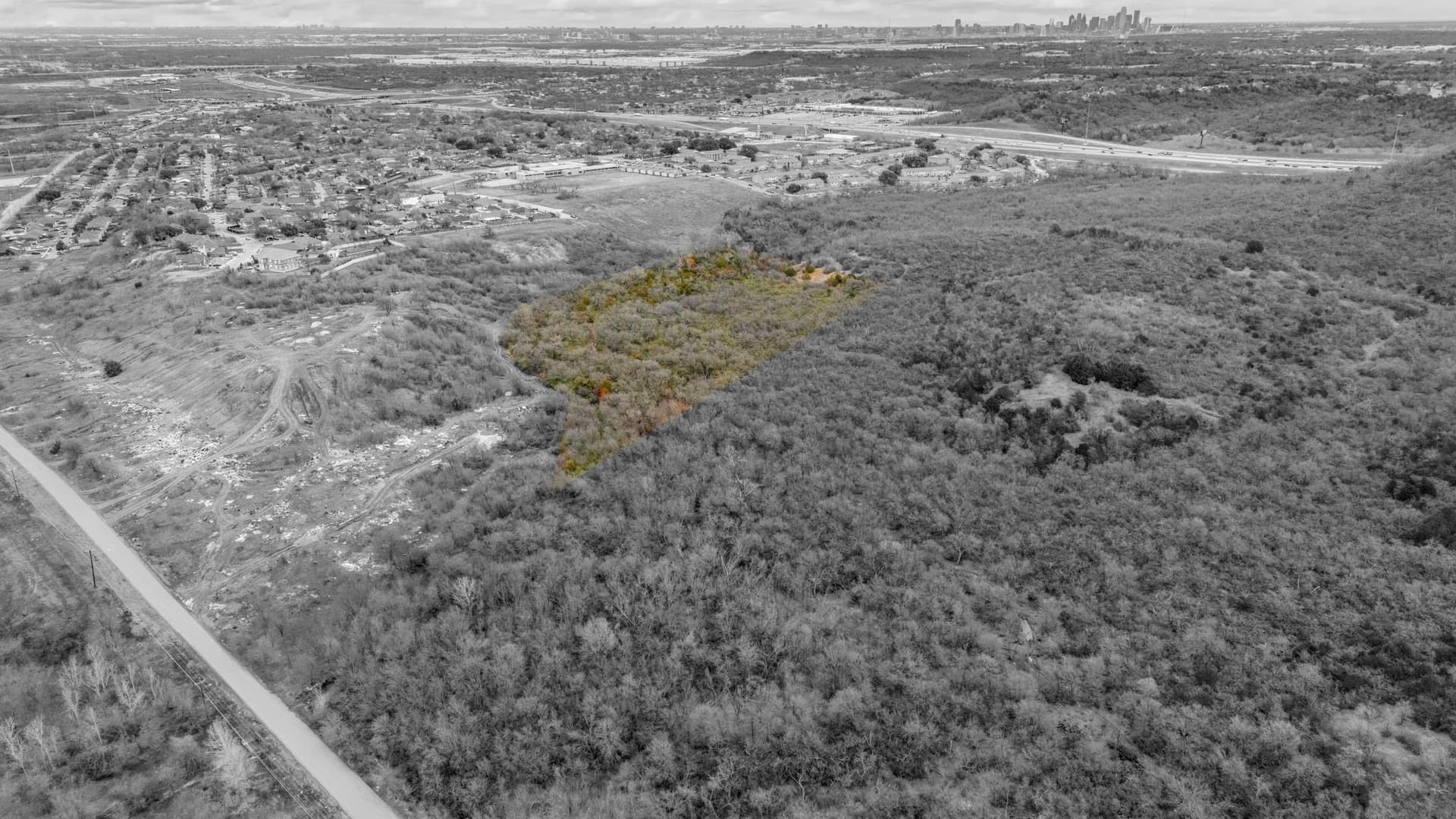 3.67 acres in Dallas County gallery image 2