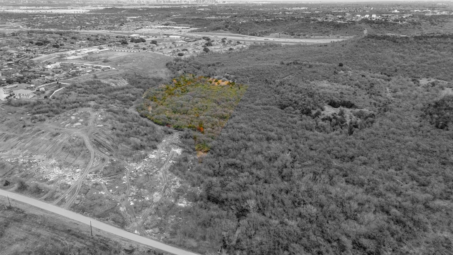 3.67 acres in Dallas County