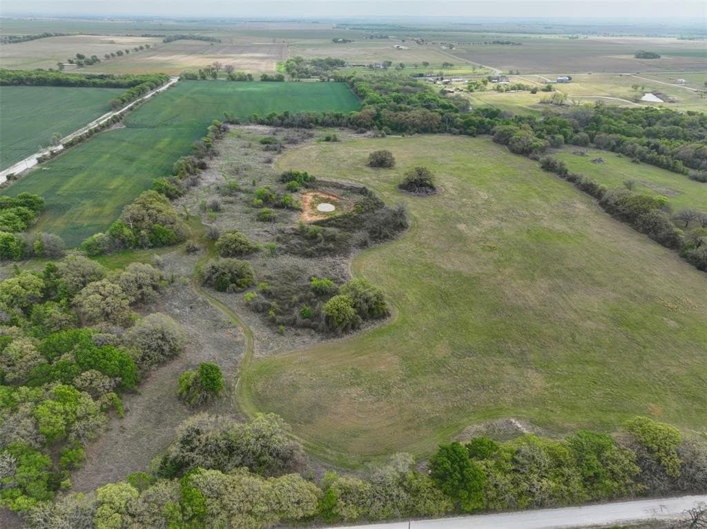 38.57 acres in Hill County