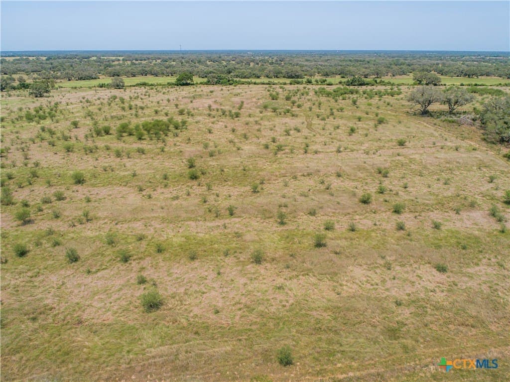 32.56 acres in DeWitt County - photo 7