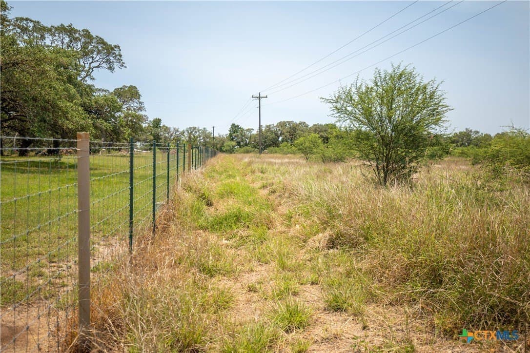 32.56 acres in DeWitt County - photo 11