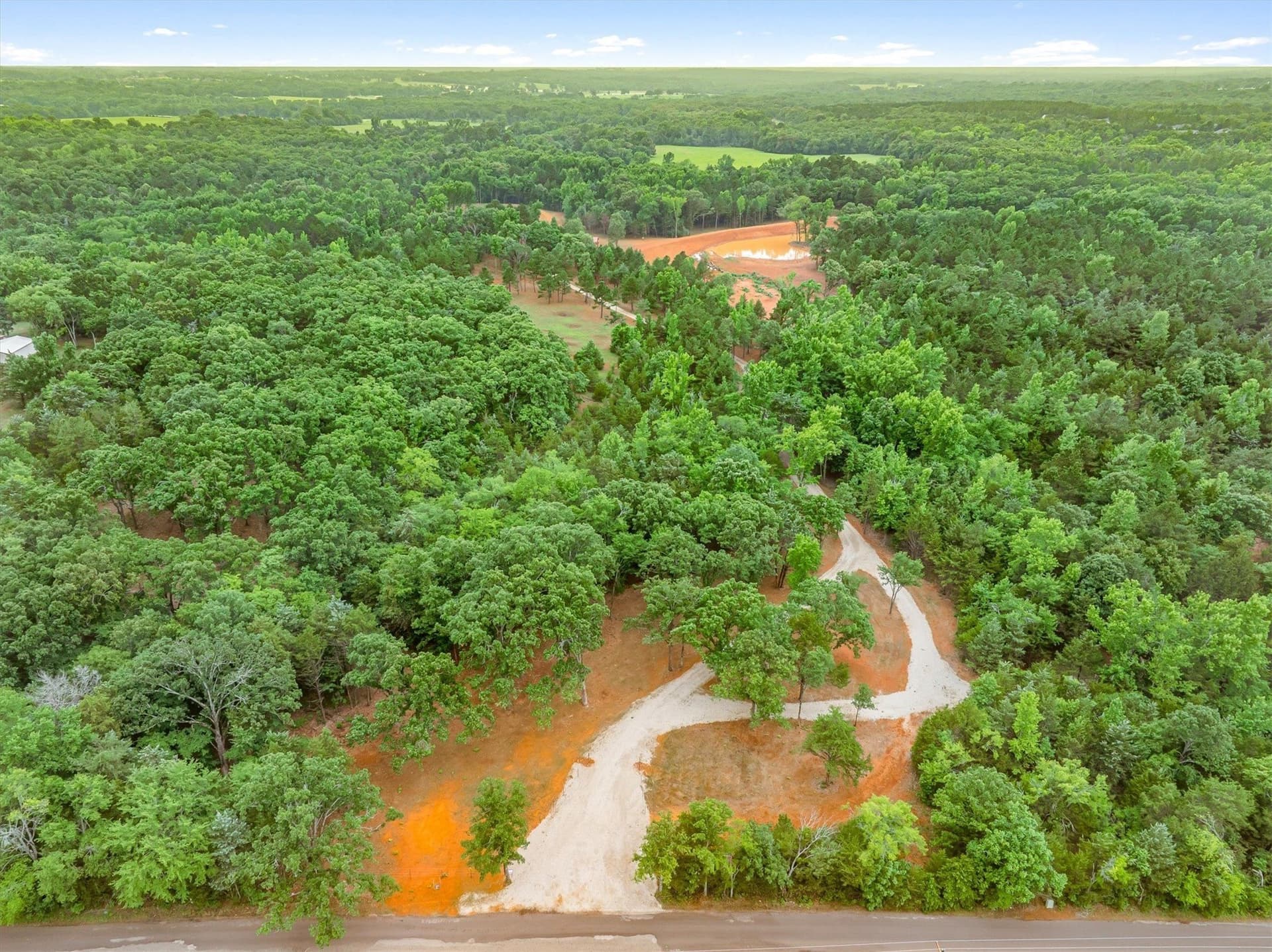 32 acres in Smith County featured view