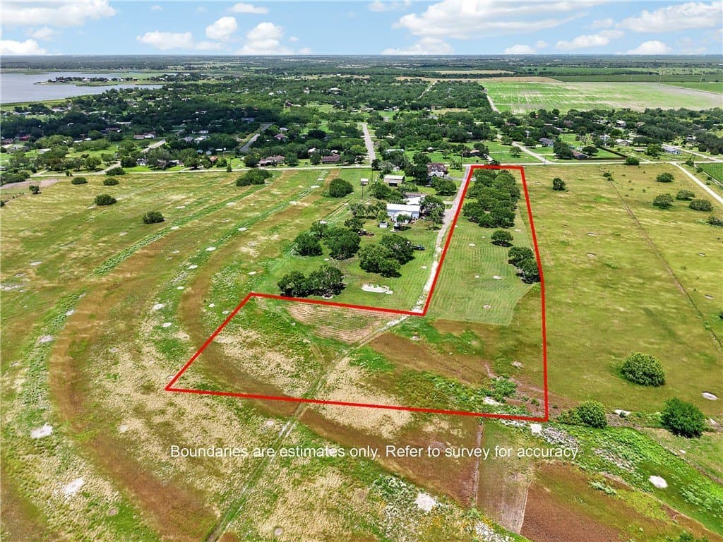4.3 acres in San Patricio County