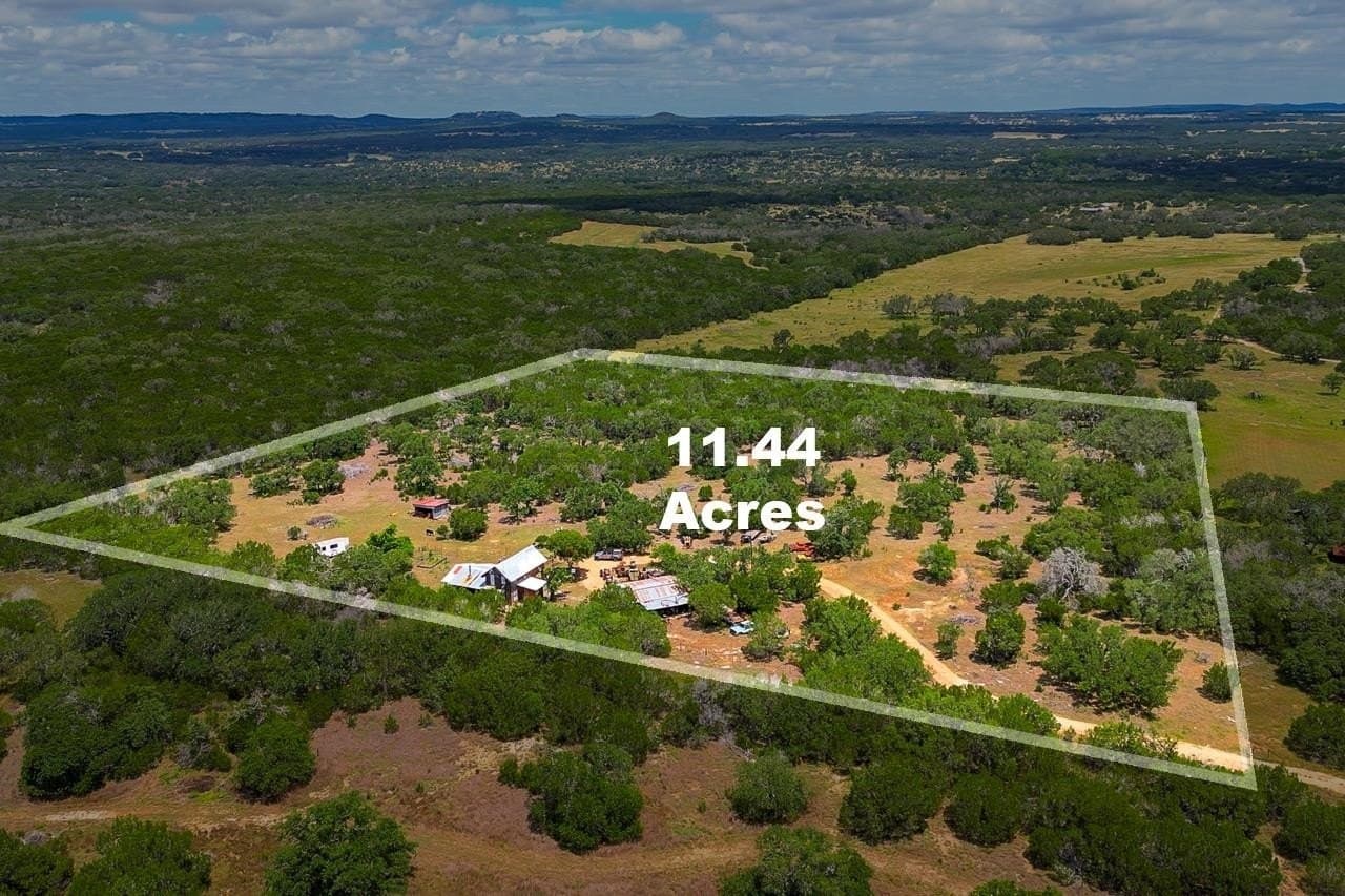 11.44 acres in Blanco County gallery image 2