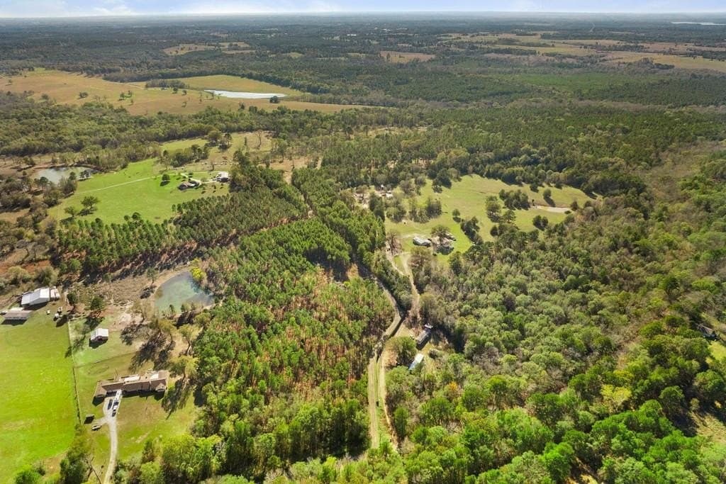 27 acres in Smith County gallery image 2