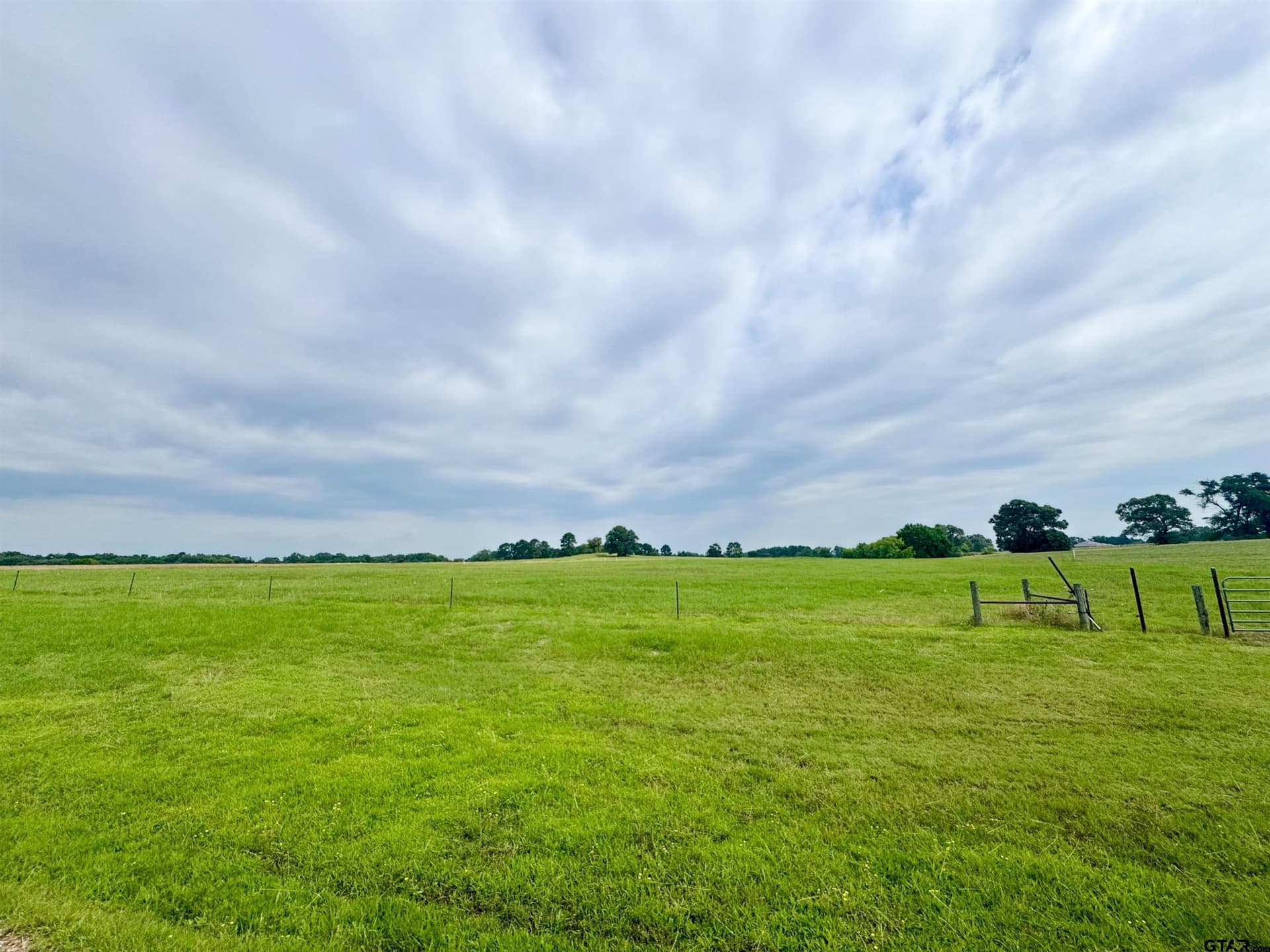 2.24 acres in Camp County