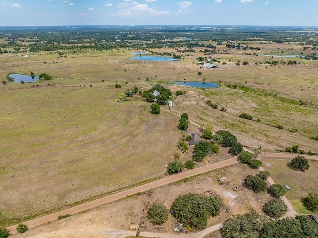 23.77 acres in Fayette County - photo 4