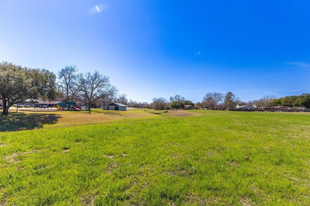 3.9 acres in Washington County featured view