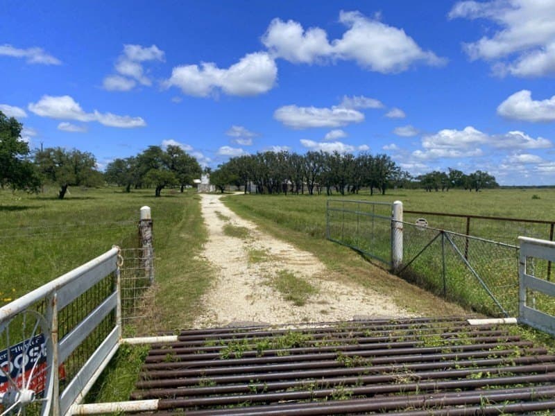 16.35 acres in Kerr County gallery image 2