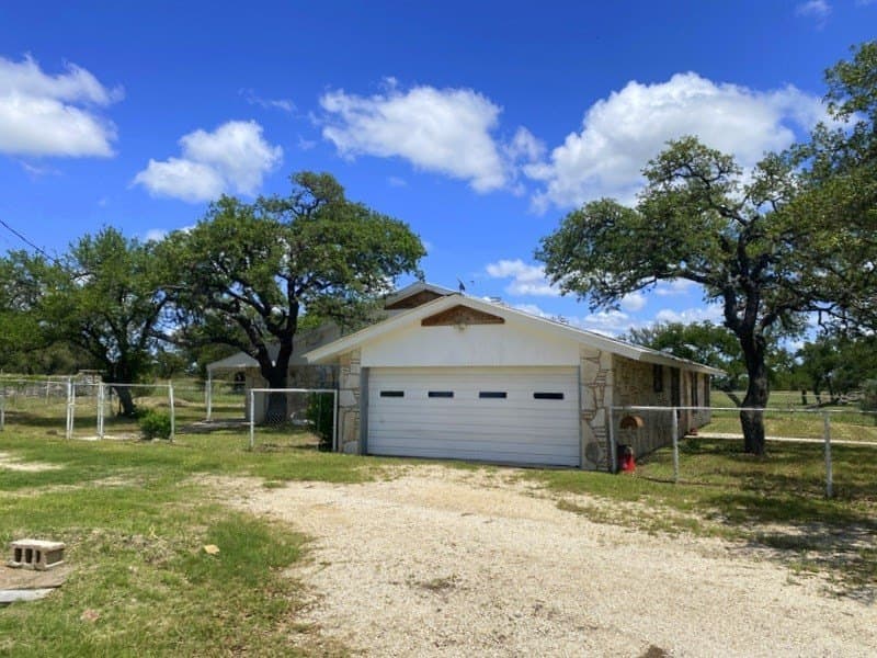 16.35 acres in Kerr County - photo 7
