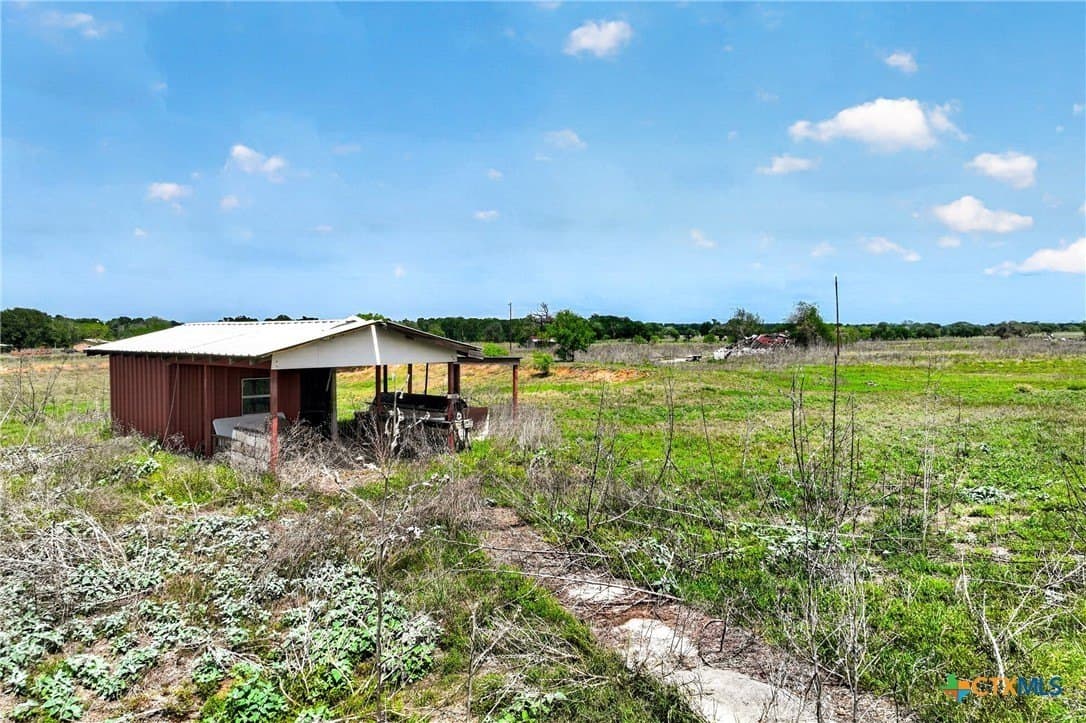30.07 acres in Gonzales County - photo 15