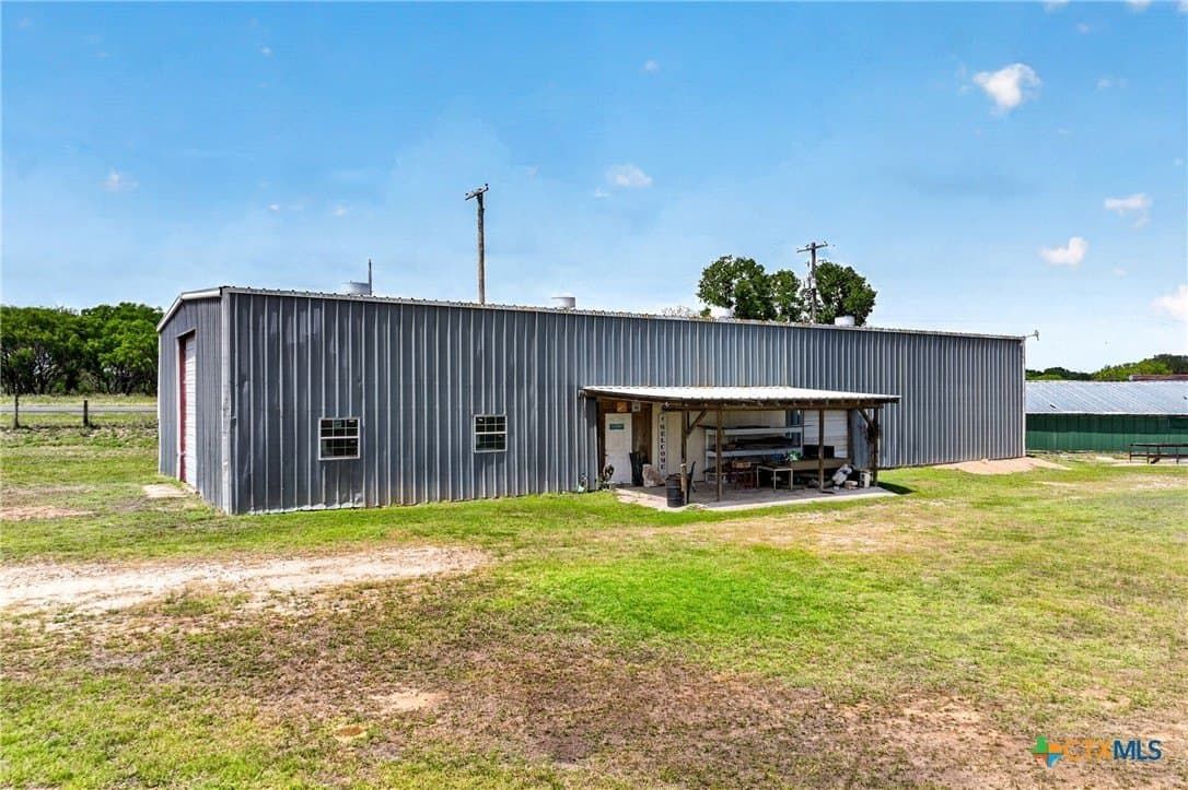 30.07 acres in Gonzales County - photo 6