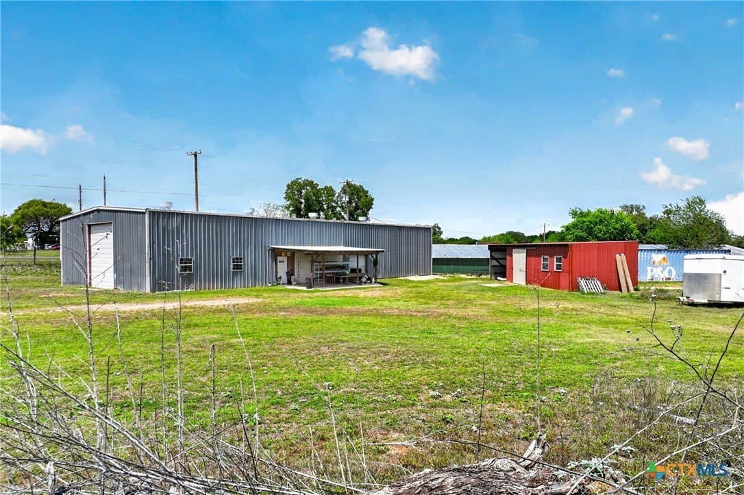 30.07 acres in Gonzales County - photo 7