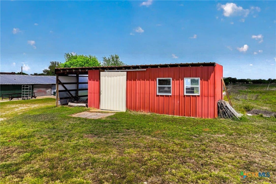 30.07 acres in Gonzales County gallery image 4