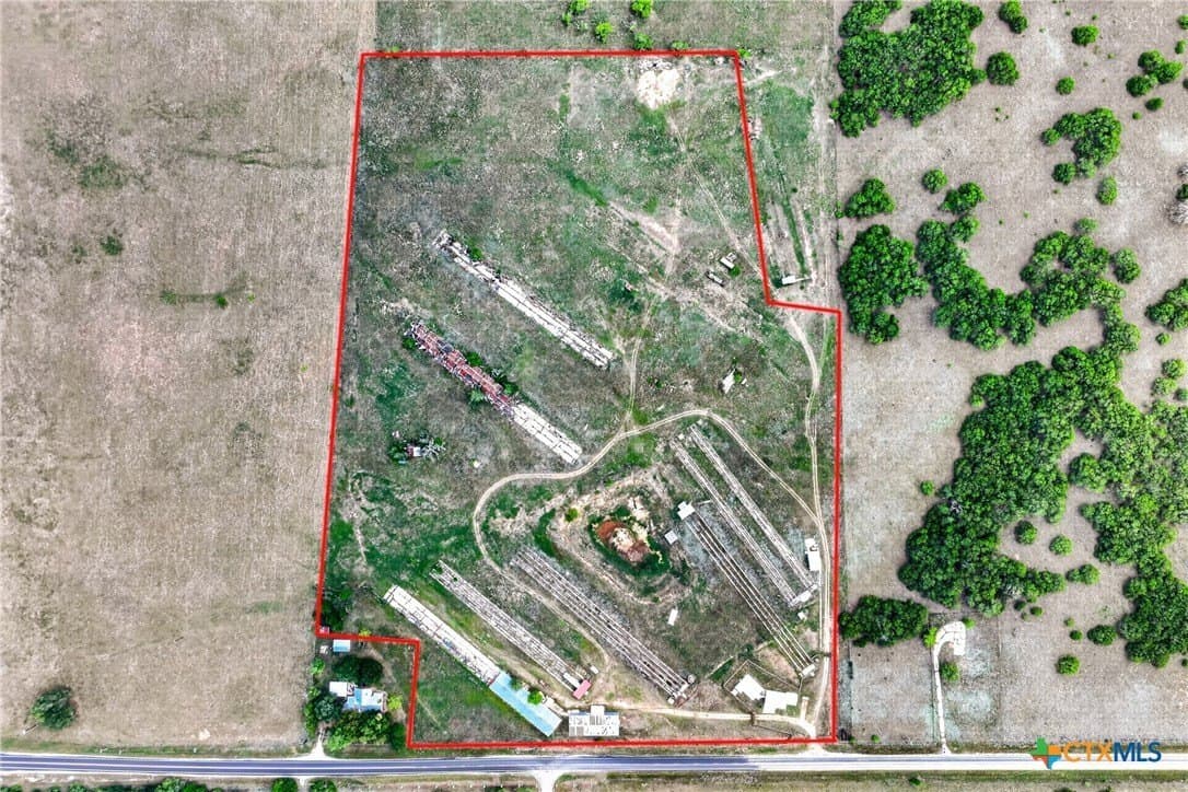 30.07 acres in Gonzales County - photo 26