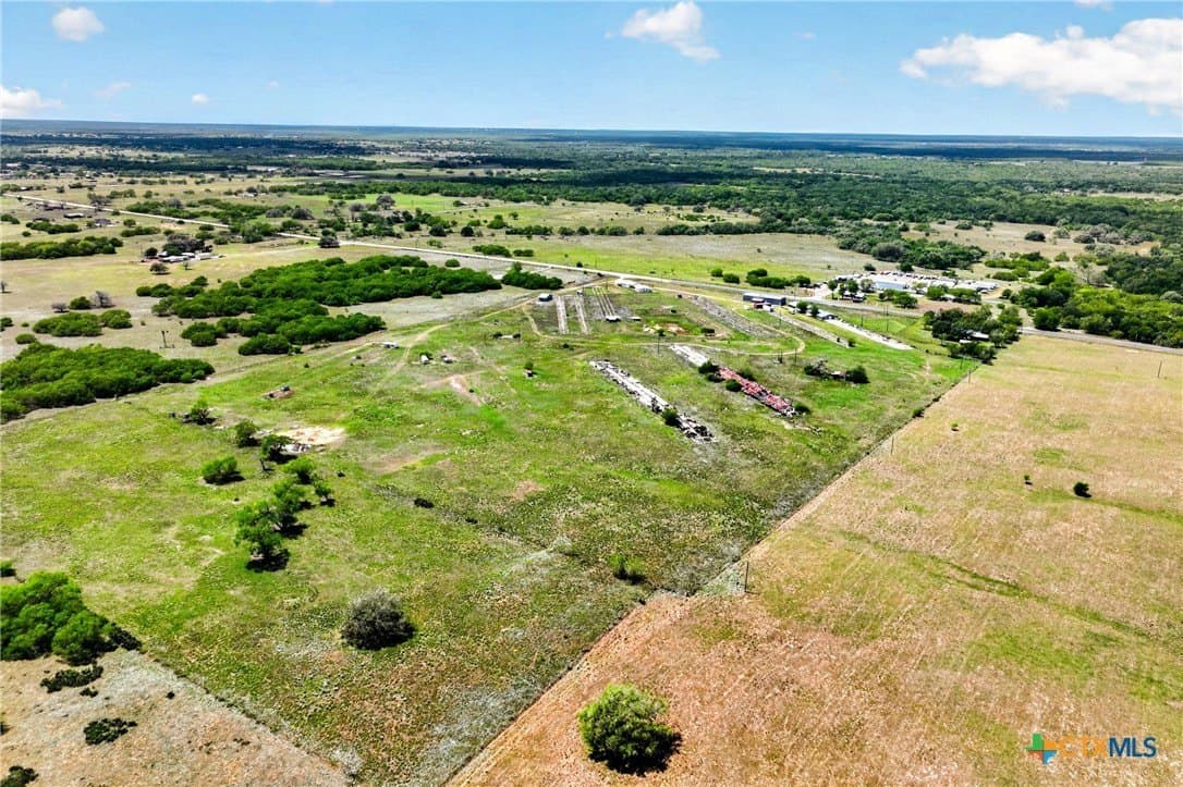 30.07 acres in Gonzales County - photo 23