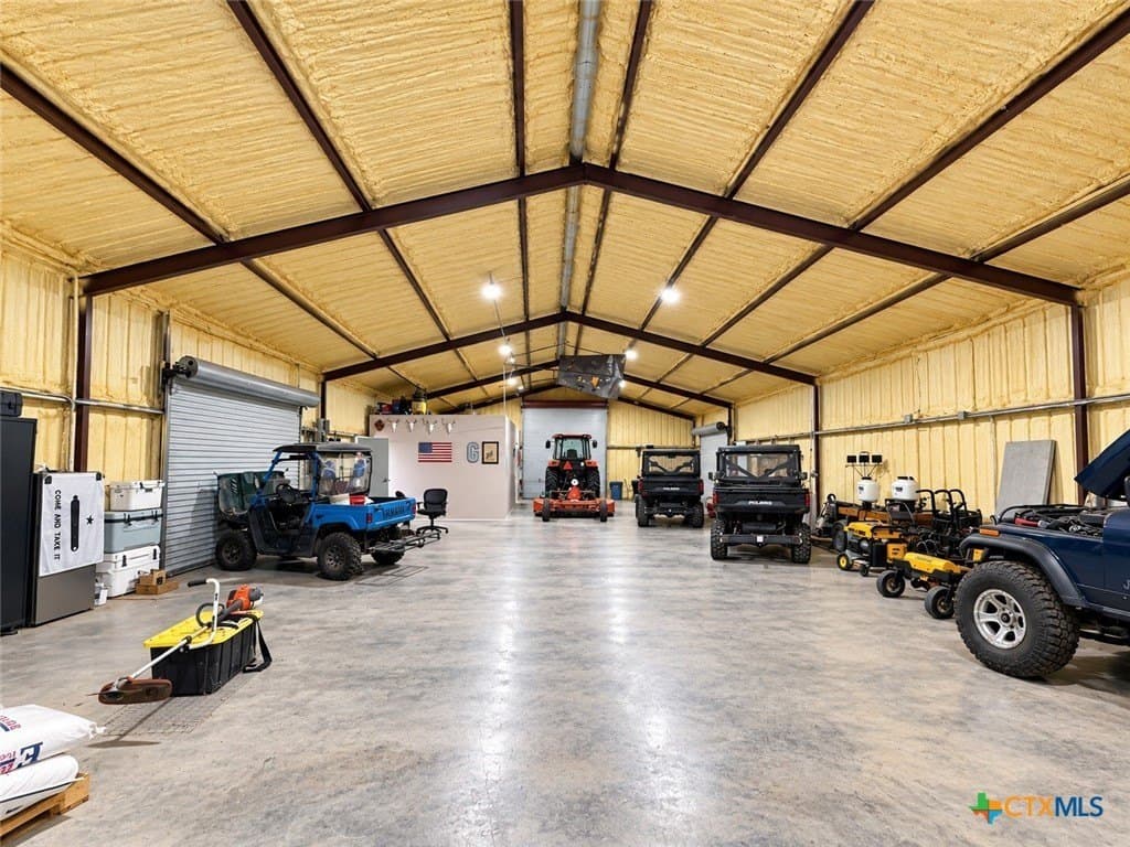 206.91 acres in Gonzales County - photo 8