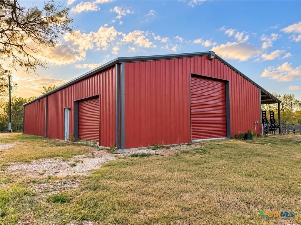206.91 acres in Gonzales County - photo 7