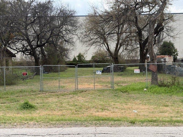 0.21 acres in Dallas County - photo 2
