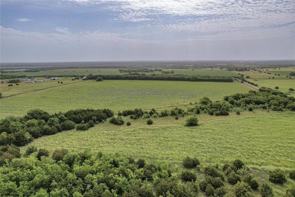 10 acres in Hunt County gallery image 2