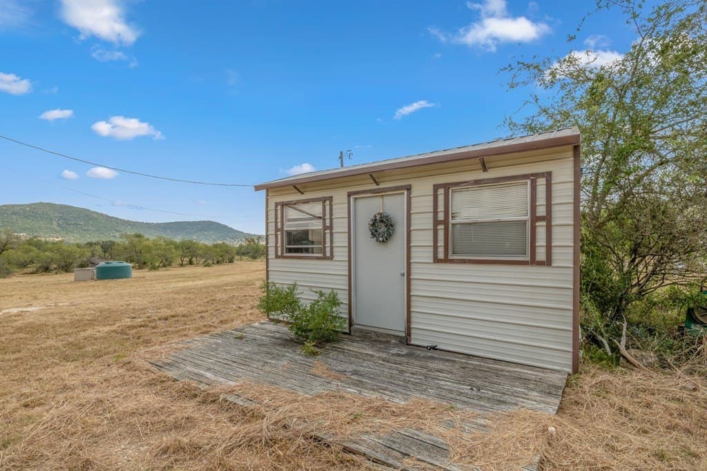 10.62 acres in Real County - photo 14