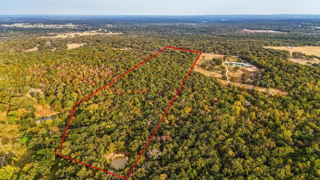 20.47 acres in Henderson County