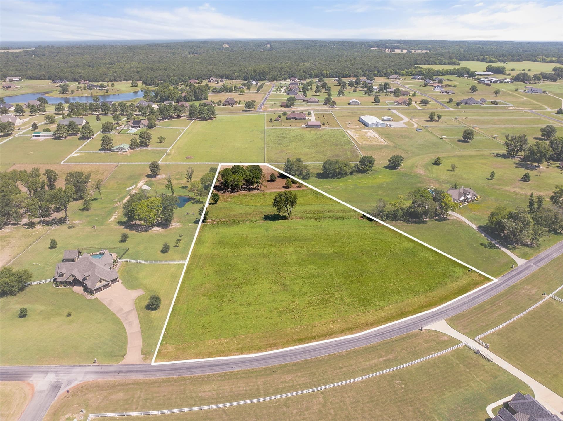 5 acres in Smith County