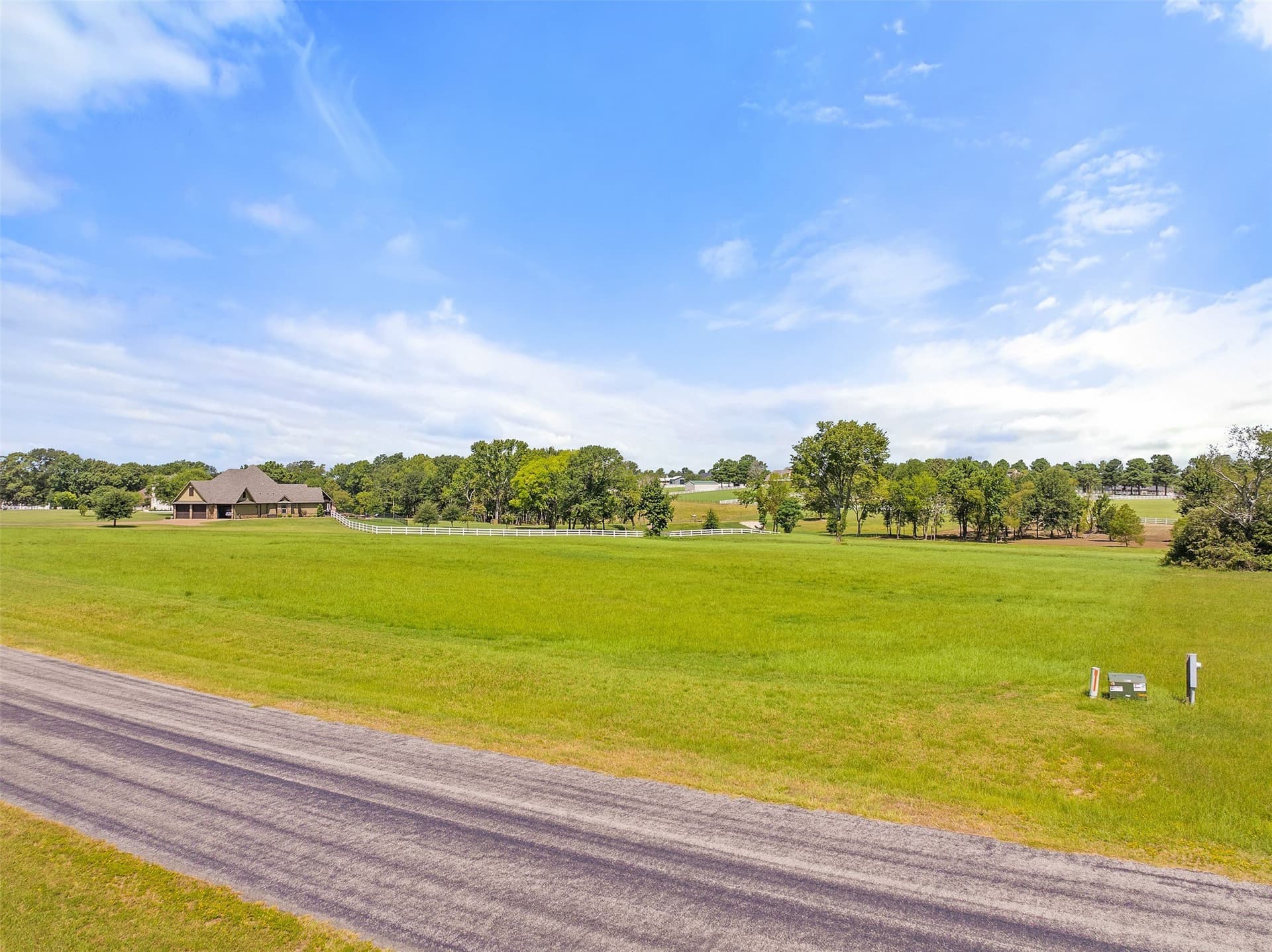 5 acres in Smith County - photo 3