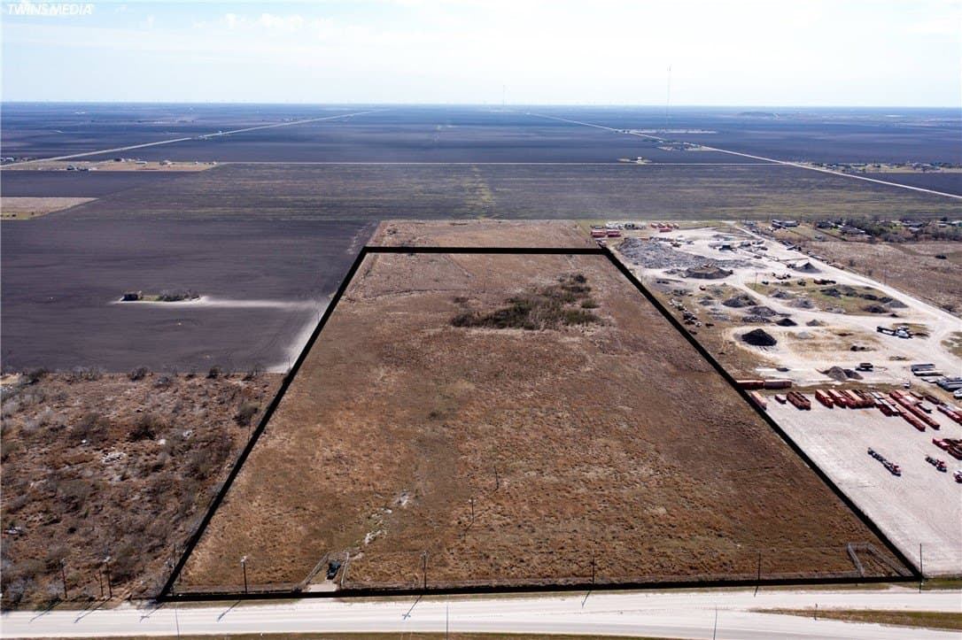 28.61 acres in Nueces County gallery image 3