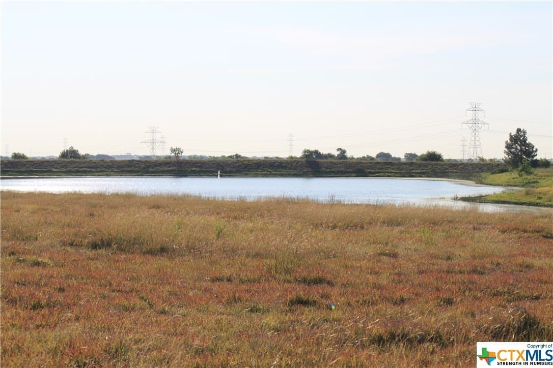 106.04 acres in Guadalupe County - photo 9