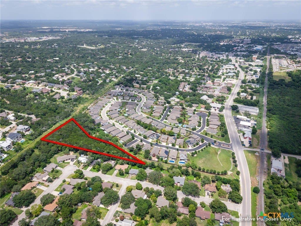 2.12 acres in Comal County - photo 9