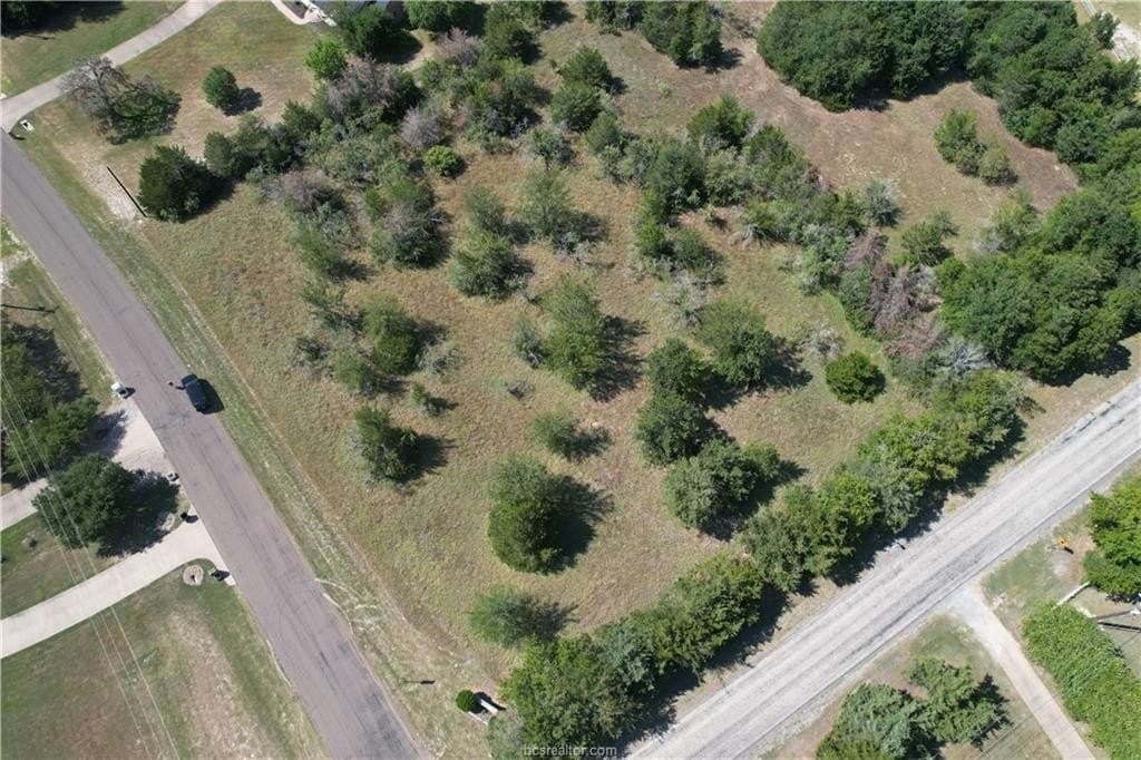 3.32 acres in Brazos County - photo 4