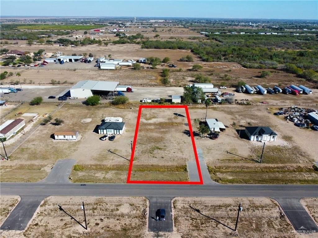 0.5 acres in Hidalgo County - photo 6