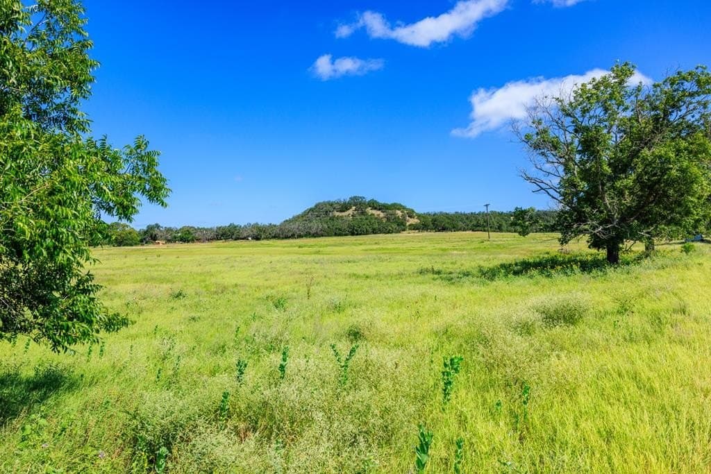 10.17 acres in Gillespie County - photo 9