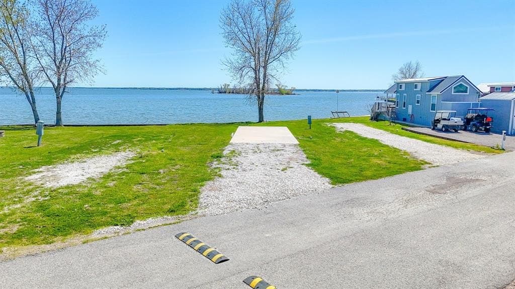 0.09 acres in Navarro County gallery image 2