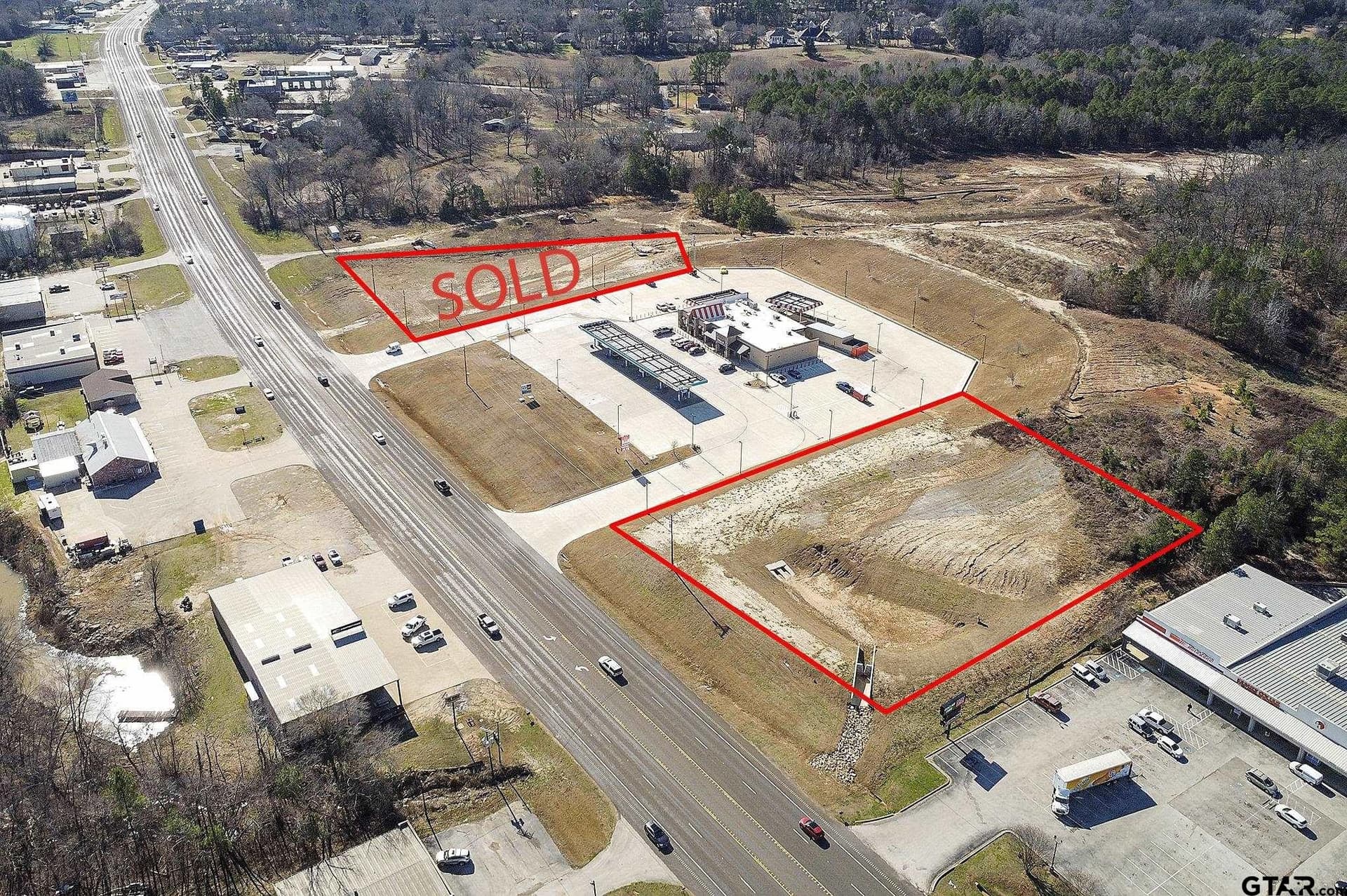 2.25 acres in Smith County gallery image 3