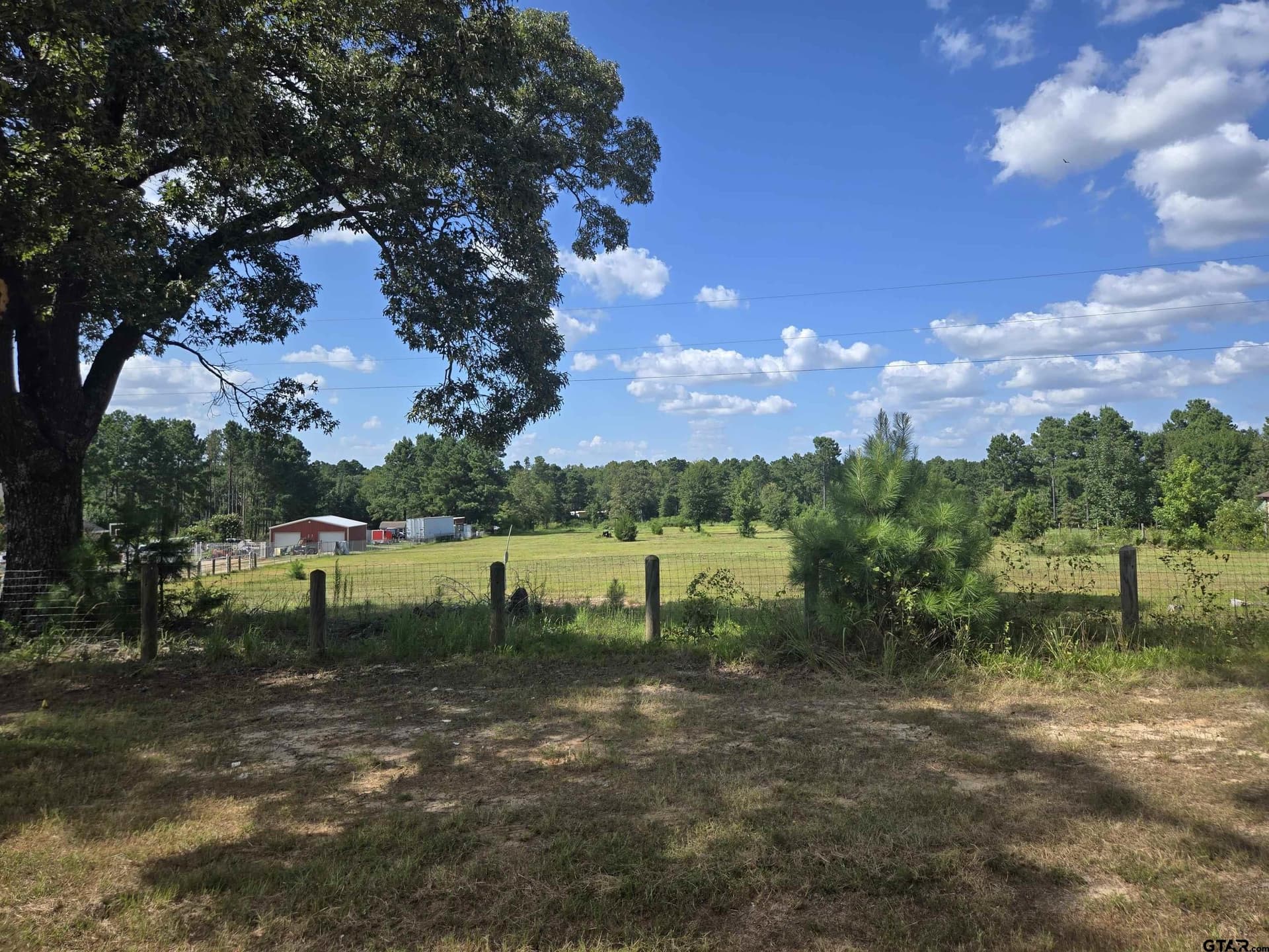 4.23 acres in Smith County gallery image 4