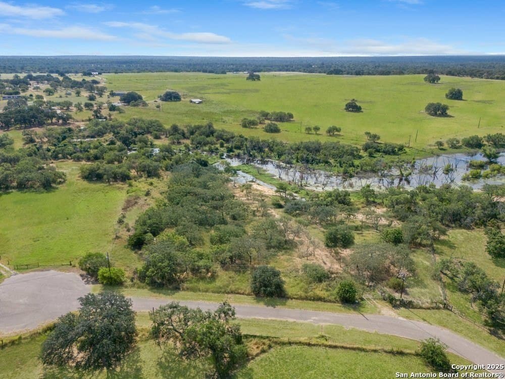 5.04 acres in Atascosa County gallery image 3