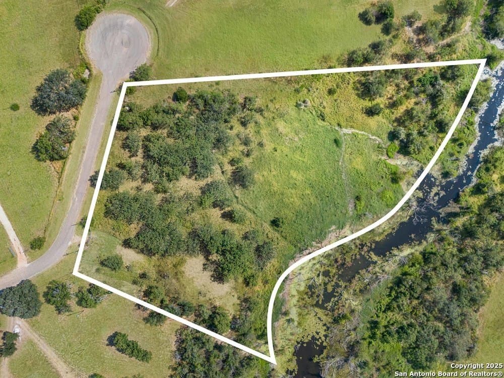 5.04 acres in Atascosa County gallery image 2