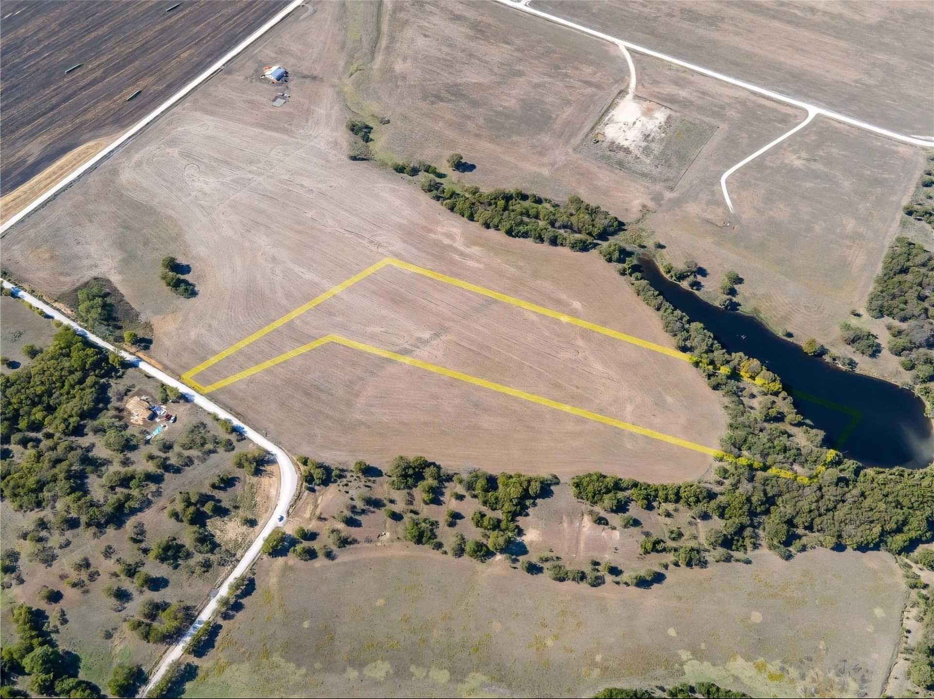 10.01 acres in Hill County