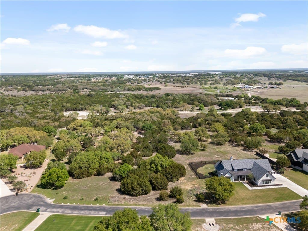 1.4 acres in Burnet County gallery image 3