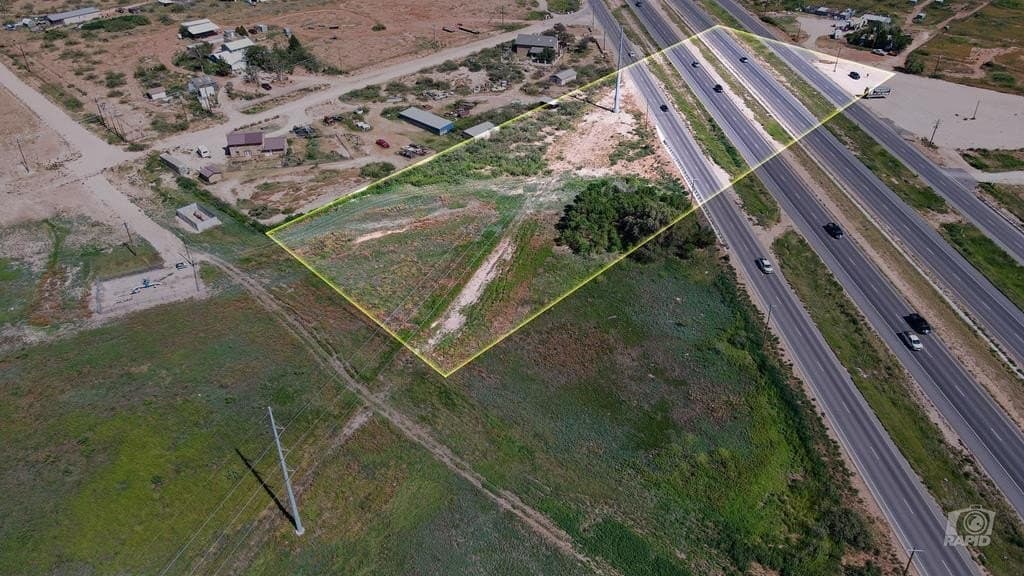 2.7 acres in Midland County