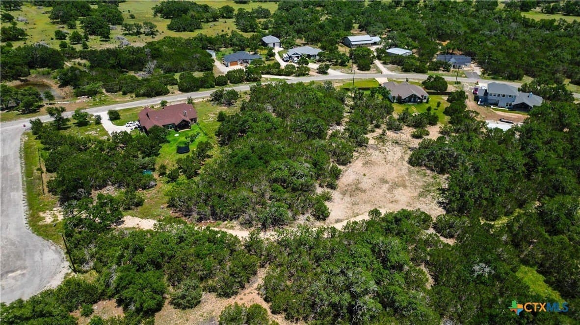 1.3 acres in Comal County gallery image 2