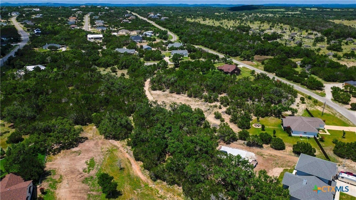 1.3 acres in Comal County gallery image 3