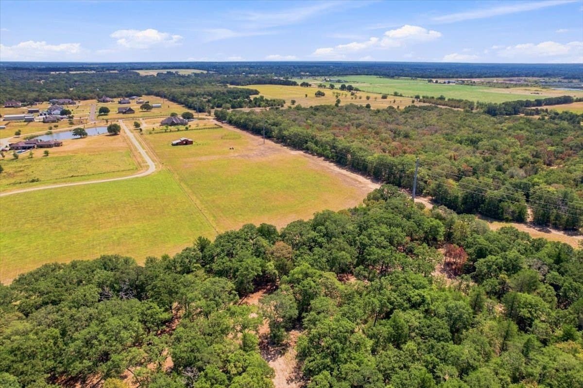 10.01 acres in Hunt County - photo 38