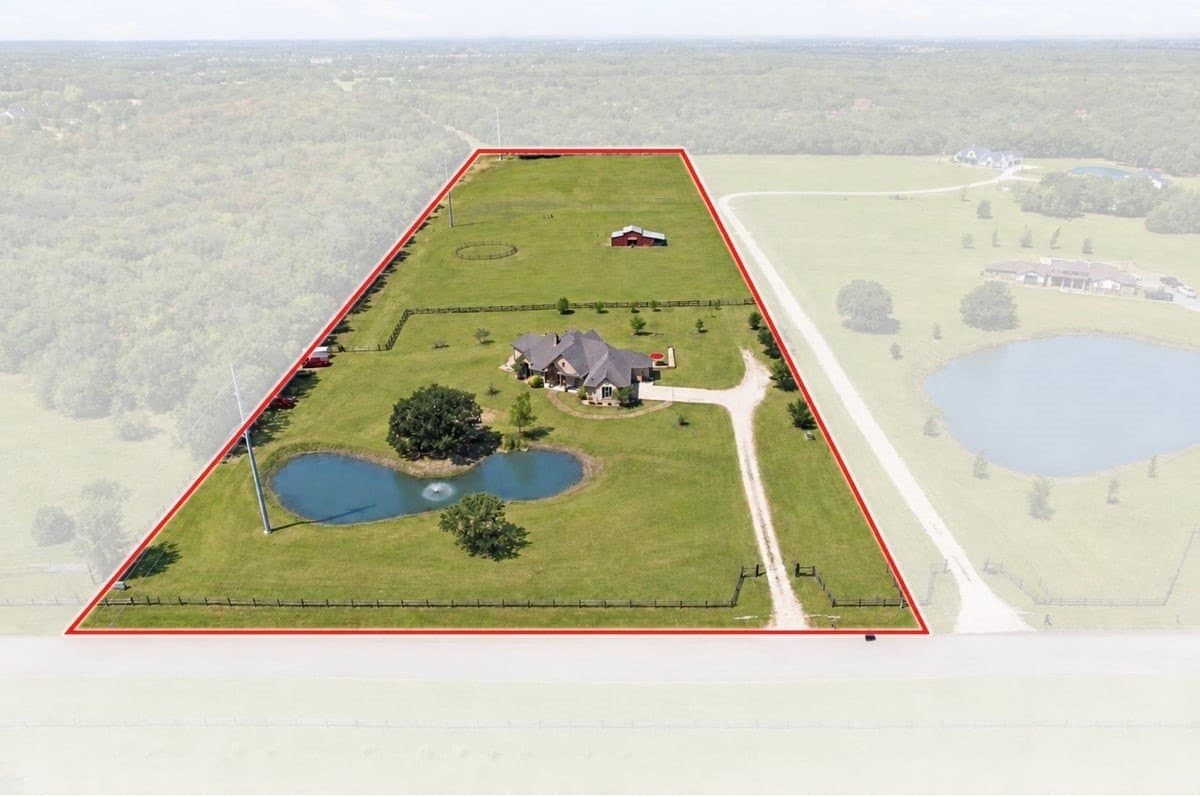 10.01 acres in Hunt County - photo 40